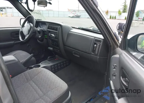 2000 Jeep Cherokee Sport из США, поврежденный, VIN 1J4FF48S3YL25102